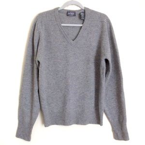 Vintage Lord & Taylor WoolMark 100% Lambswool V-Neck Sz M